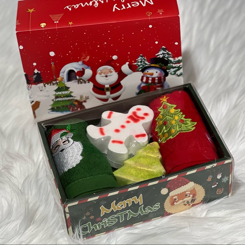 (2 pack) Christmas Hand Towels 12 x 18 inch & Bath Bombs Gift Set -100% Cotton - Picture 10 of 11